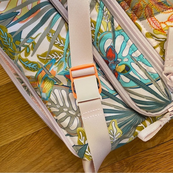 Vera Bradley Crossbody brand new without tags - Picture 3 of 6